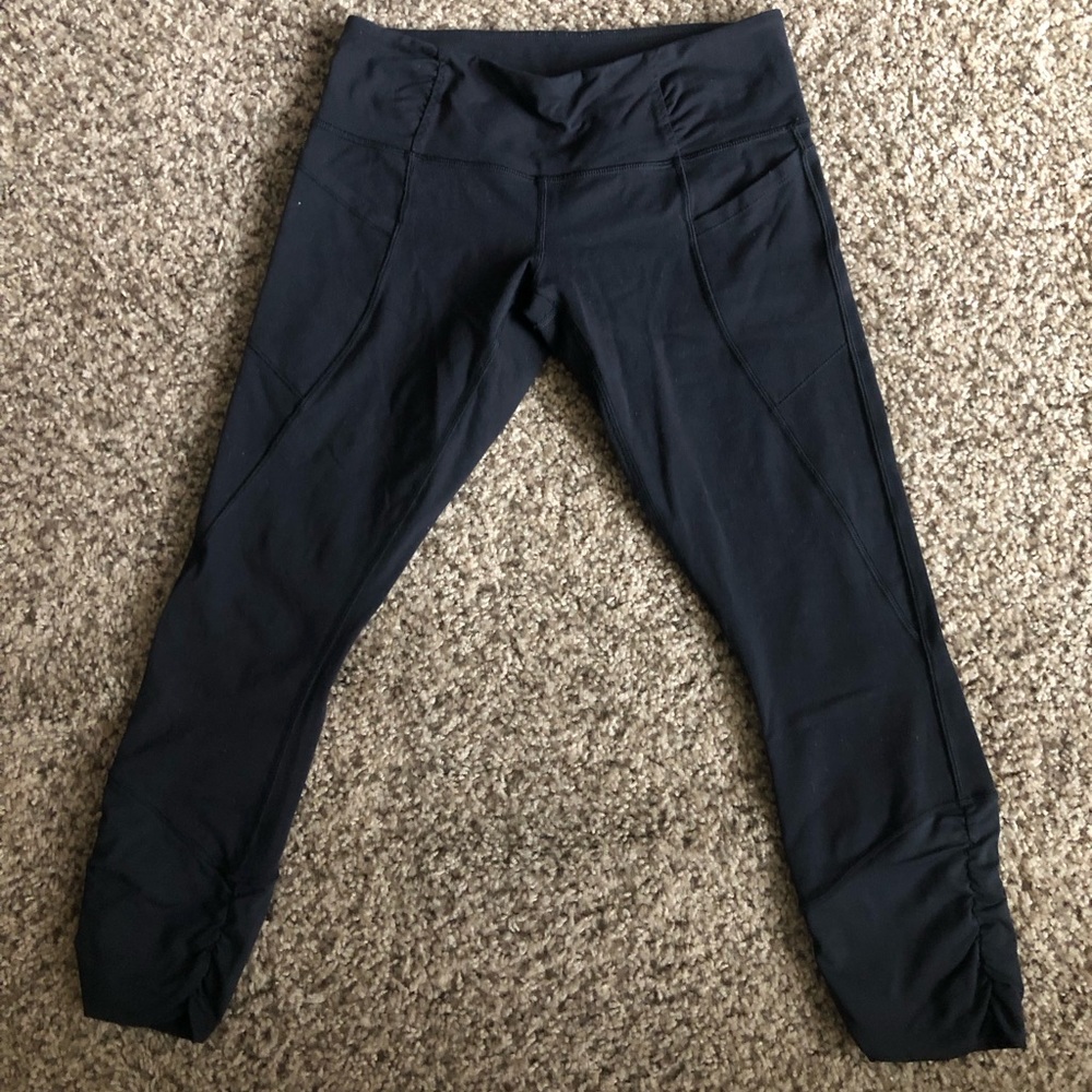 Lululemon Athletica Leggings - Size 6